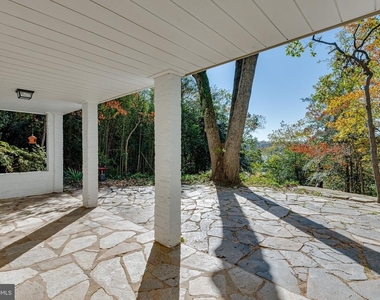 612 Holly Ridge Road - Photo Thumbnail 32