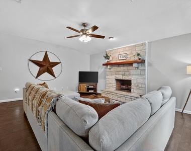 14906 Foy Dr - Photo Thumbnail 4
