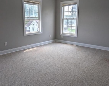 200 W Market Street - Photo Thumbnail 12