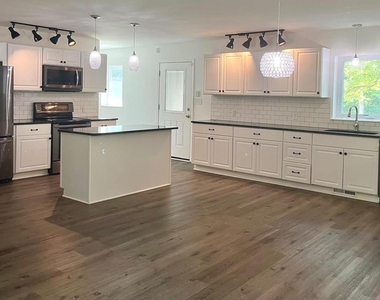 3009 Frenchtown Road - Photo Thumbnail 4