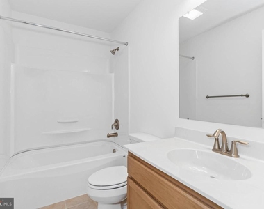 957 Lorewood Grove Road - Photo Thumbnail 12
