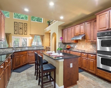 1442 River Forest Dr - Photo Thumbnail 14