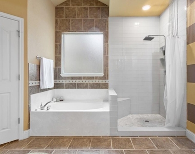 1442 River Forest Dr - Photo Thumbnail 21