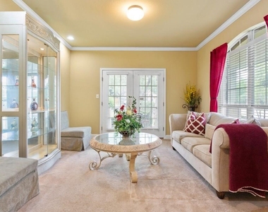 1442 River Forest Dr - Photo Thumbnail 4
