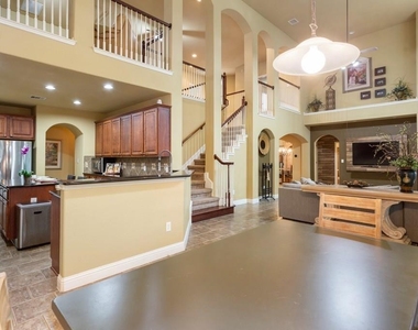 1442 River Forest Dr - Photo Thumbnail 12
