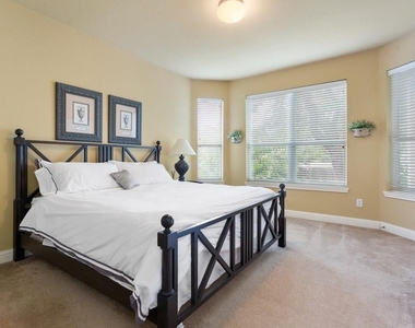 1442 River Forest Dr - Photo Thumbnail 25