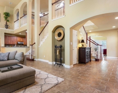 1442 River Forest Dr - Photo Thumbnail 8
