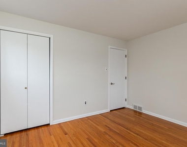 410 Woodlawn Avenue - Photo Thumbnail 34