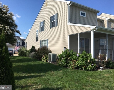242 Avonbridge Drive - Photo Thumbnail 12