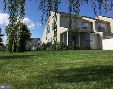 242 Avonbridge Drive - Photo Thumbnail 6