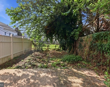 832 N Union Street - Photo Thumbnail 13