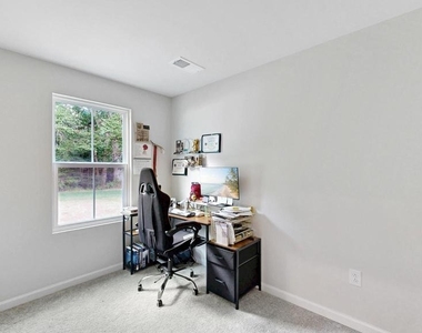 385 Galena Road - Photo Thumbnail 8