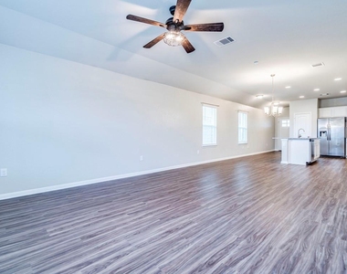 448 Dubina Ave - Photo Thumbnail 11
