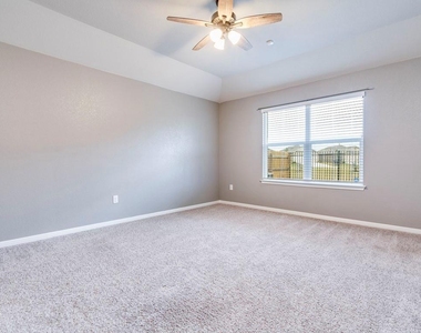 448 Dubina Ave - Photo Thumbnail 13