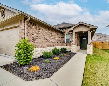 448 Dubina Ave - Photo Thumbnail 3