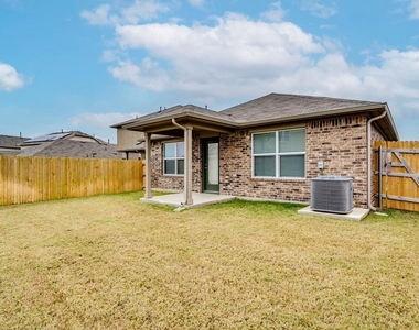 448 Dubina Ave - Photo Thumbnail 27