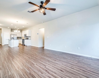 448 Dubina Ave - Photo Thumbnail 12