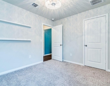 448 Dubina Ave - Photo Thumbnail 20