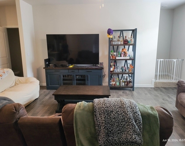 185 Currant Circle - Photo Thumbnail 2