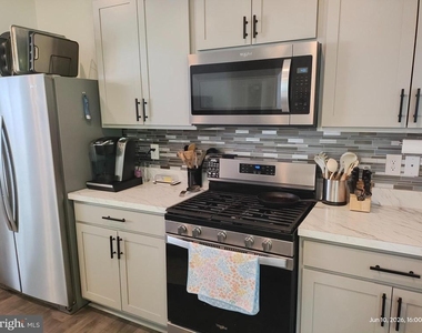 185 Currant Circle - Photo Thumbnail 5