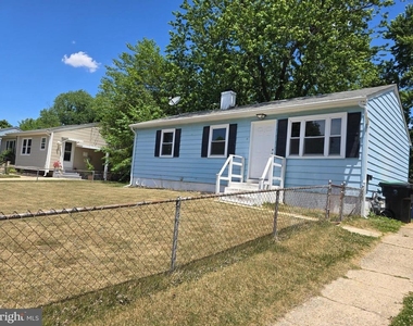 11 Glenwood Drive - Photo Thumbnail 2