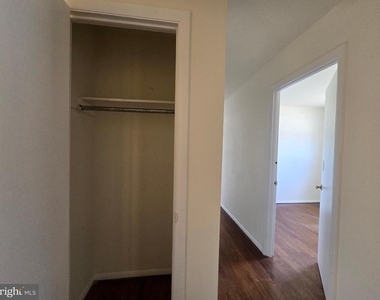11 Glenwood Drive - Photo Thumbnail 21