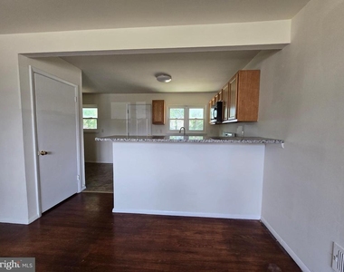 11 Glenwood Drive - Photo Thumbnail 7