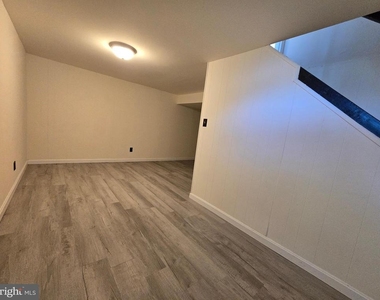 11 Glenwood Drive - Photo Thumbnail 41