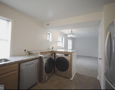 3287 15th Place Se - Photo Thumbnail 6