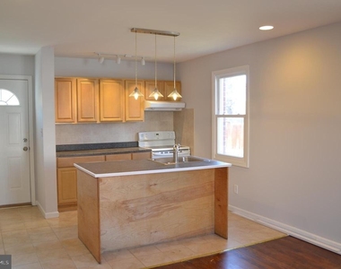 4801 Bass Place Se - Photo Thumbnail 1