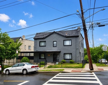 2834 R Street Se - Photo Thumbnail 1