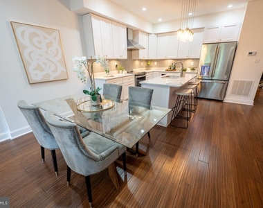 3803 10th Street Nw - Photo Thumbnail 4