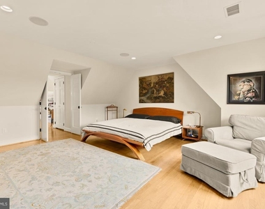 3111 Chain Bridge Road Nw - Photo Thumbnail 34