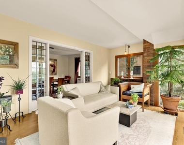 3111 Chain Bridge Road Nw - Photo Thumbnail 9