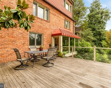 3111 Chain Bridge Road Nw - Photo Thumbnail 64