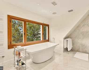 3111 Chain Bridge Road Nw - Photo Thumbnail 39