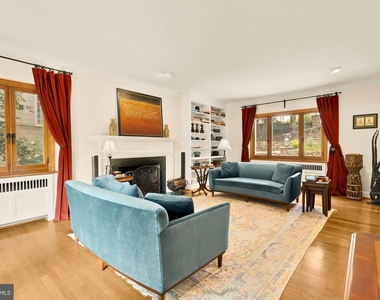 3111 Chain Bridge Road Nw - Photo Thumbnail 6