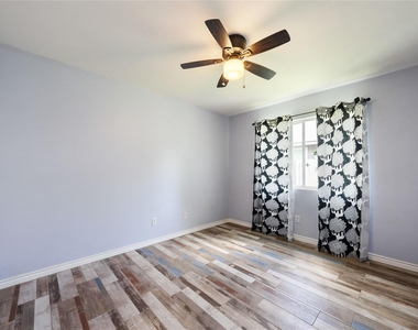 111 Quail Hollow Dr - Photo Thumbnail 11