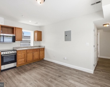 4230 6th Street Se - Photo Thumbnail 9
