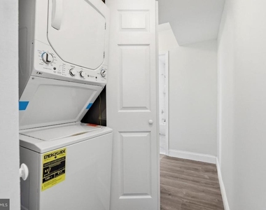 4230 6th Street Se - Photo Thumbnail 12
