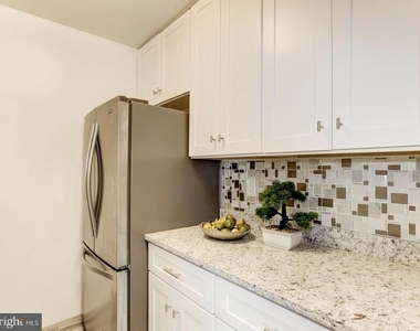 2400 41st Street Nw - Photo Thumbnail 13