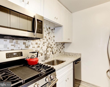 2400 41st Street Nw - Photo Thumbnail 11