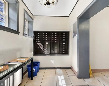 3925 Davis Place Nw - Photo Thumbnail 15