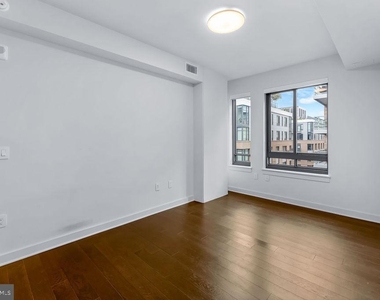 70 N Street Se - Photo Thumbnail 19