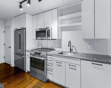 70 N Street Se - Photo Thumbnail 10
