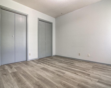 9624 Sugar Hill Dr - Photo Thumbnail 11