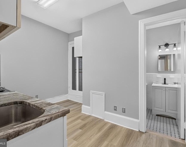 705 8th Street Se - Photo Thumbnail 10