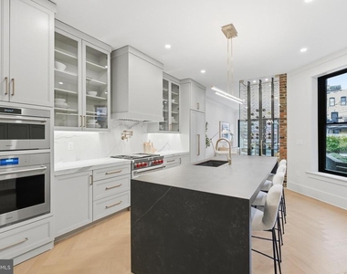 1816 Belmont Road Nw - Photo Thumbnail 25