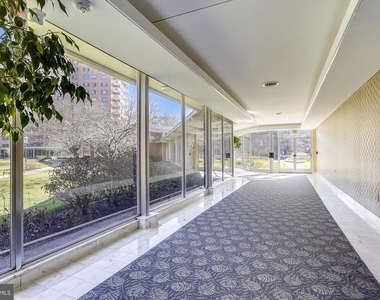 4201 Cathedral Avenue Nw - Photo Thumbnail 4