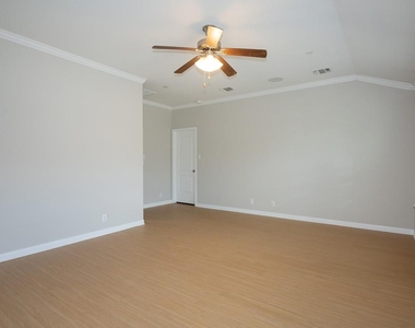 1620 Bryant Dr - Photo Thumbnail 11